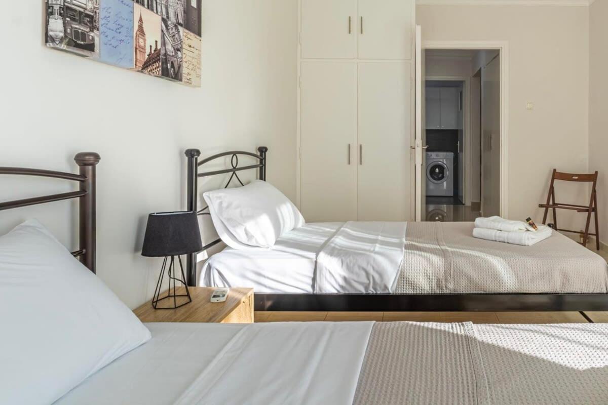 Comfy Central Square Gem With Balcony Lejlighed Kalamata Eksteriør billede